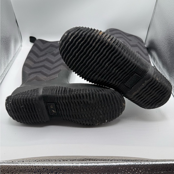 Muck Boots Women's Hale Multi-Season Waterproof Rubber Boots Black Chevron Sz 6 - Picture 4 of 5